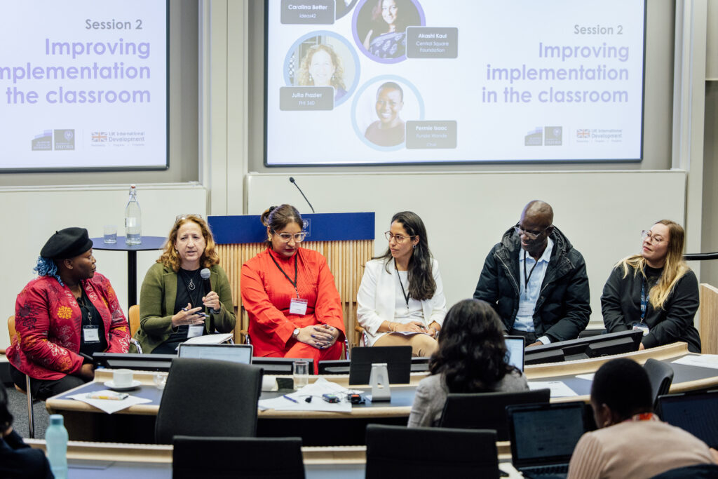 Session 2 panellists in conversation.