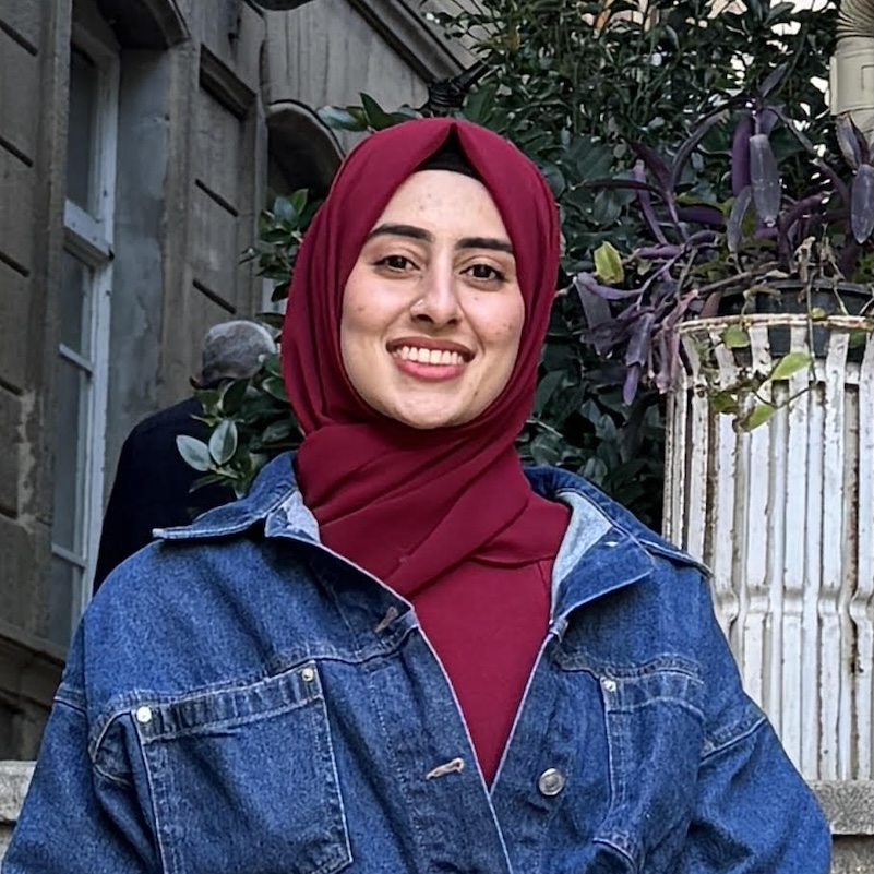 Hamna Tariq's photo headshot