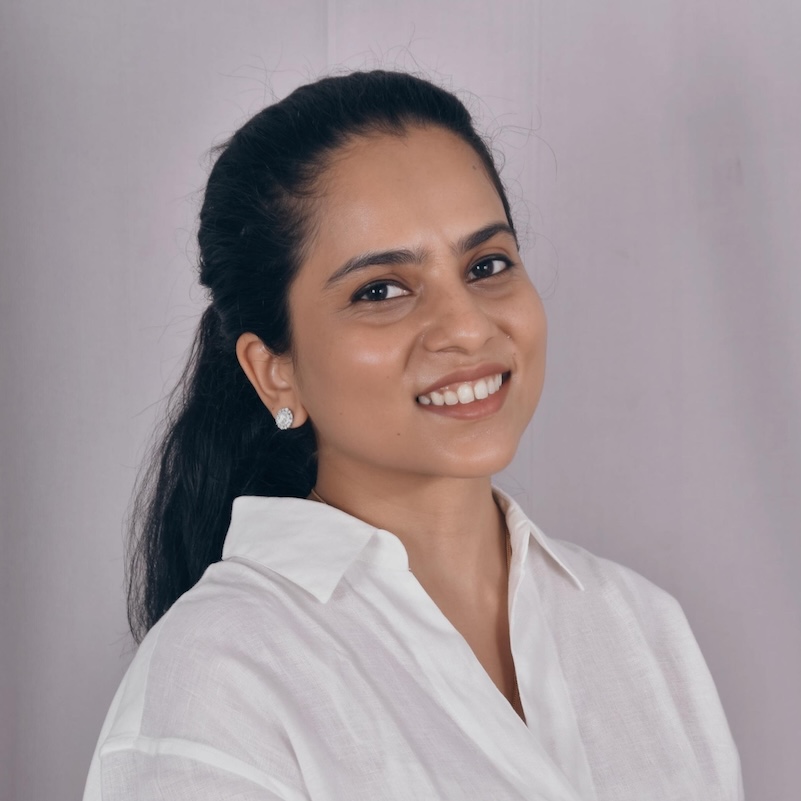Rebecca Swittens' photo headshot