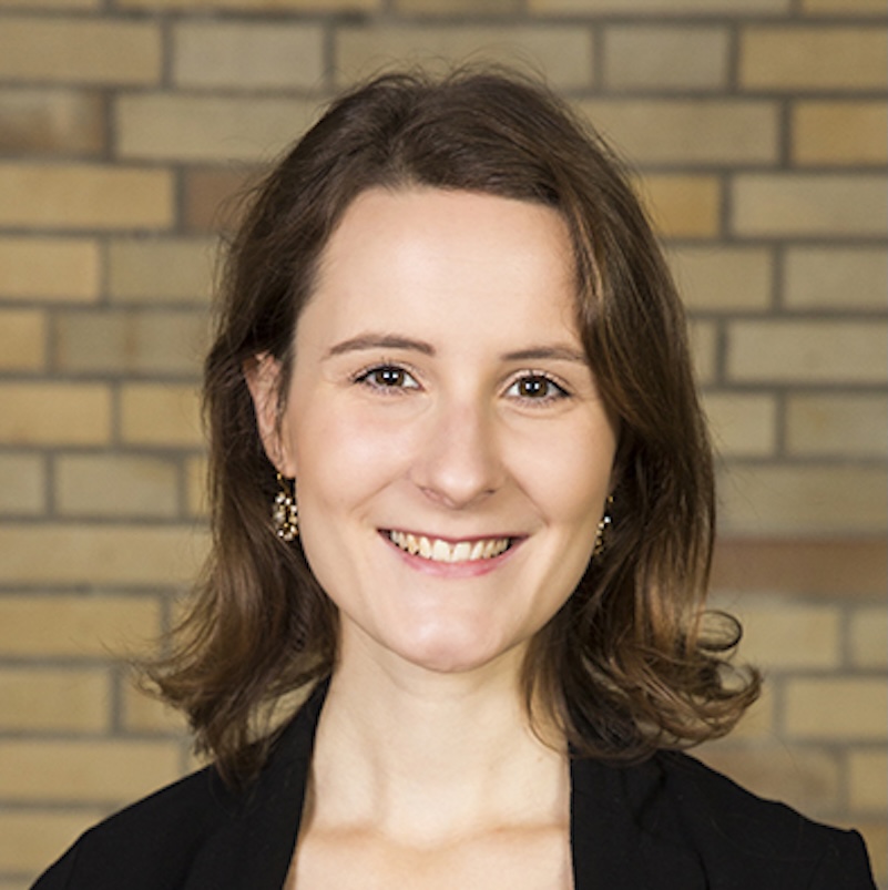 Sophie Ochmann's photo headshot